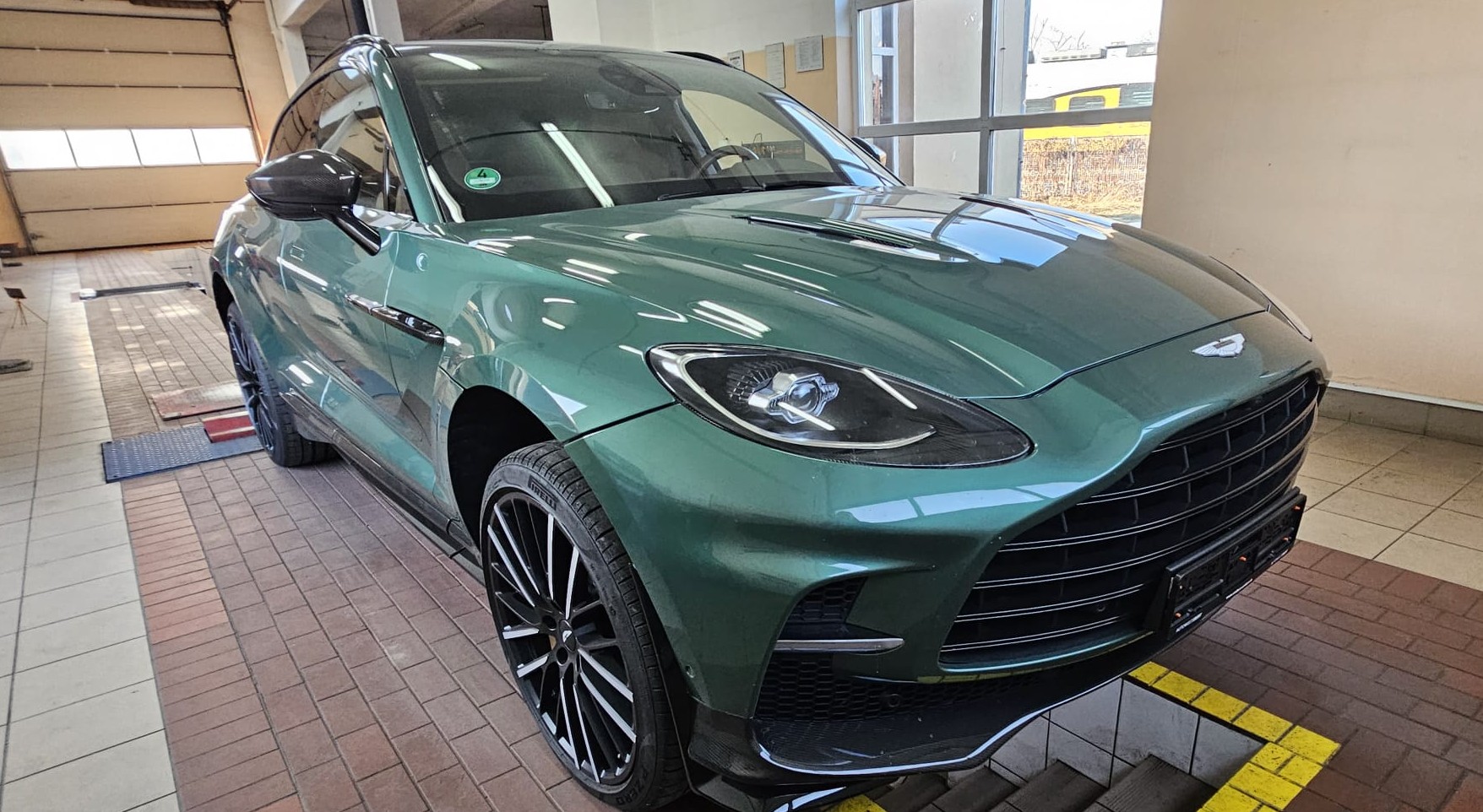 Aston Martin how to buy it?